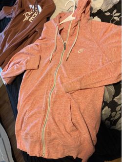 Woman’s Nike sweaters good condition all for $20