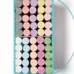 New/Sealed: Mondo Llama 50ct Sidewalk Chalk Set