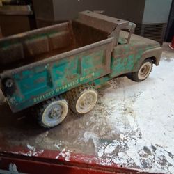 Structo Hydraulic Dumper
