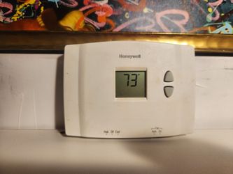 Honeywell RTH111B1024 Digital Non-Programmable Thermostat - White