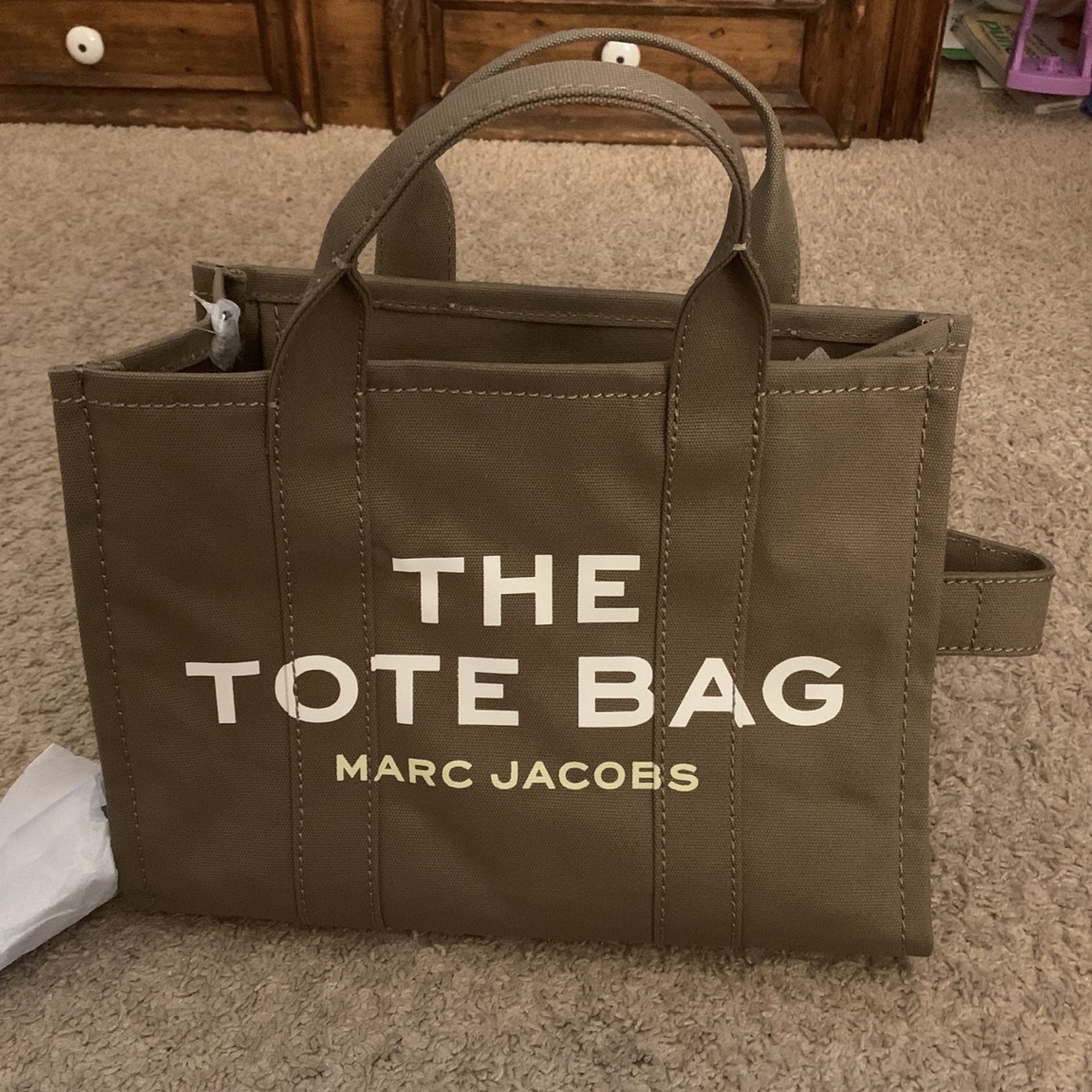 The Tote bag Marc jacobs.  