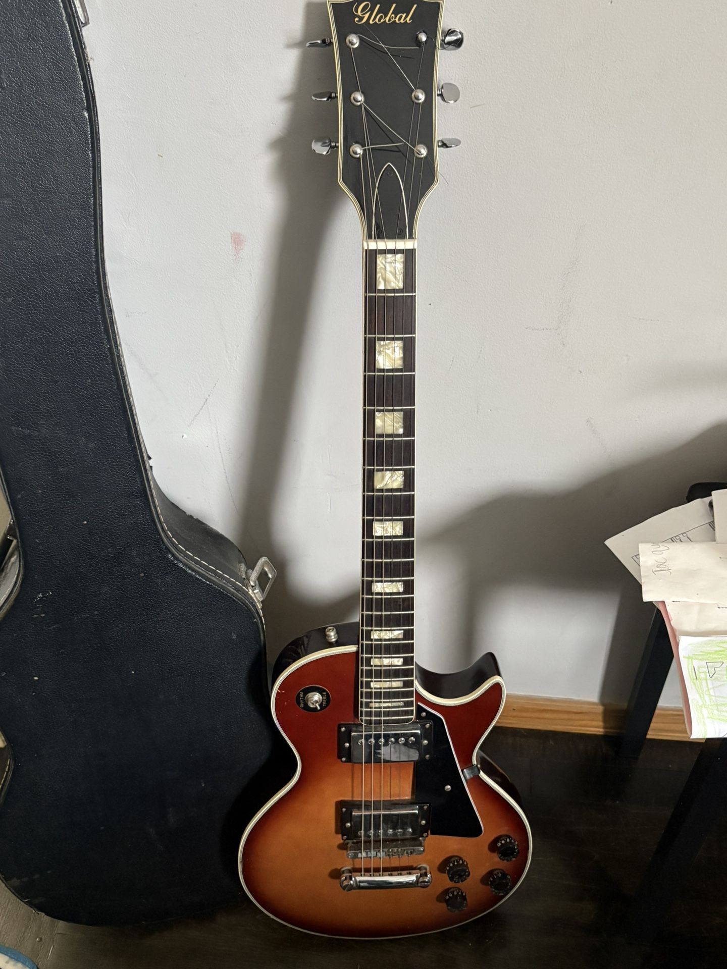 Vintage 1960 Global Les Paul Guitar (copy)