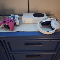 Xbox Series X/S Console, Turtle Beach Headset, Camo Controller and Pink Controller w/Charging Station