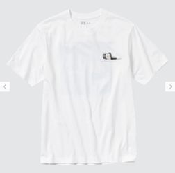 KAWS x Uniqlo White Tee Size Large New 