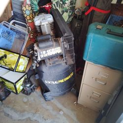 Central  Pneumatic Air Compressor