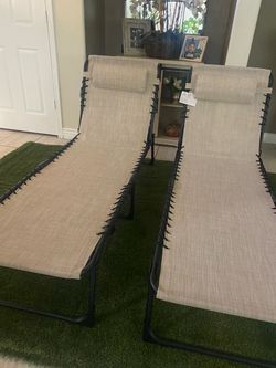 2-Pack Folding Chaise Lounge Pool Chairs, 4-Position Reclining, Bungee Seat with Pillow, Cream White