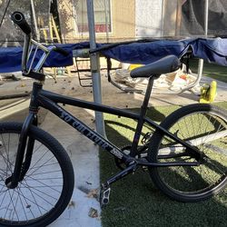 24 inch wheelie bike/ s’o cal flyer se bike