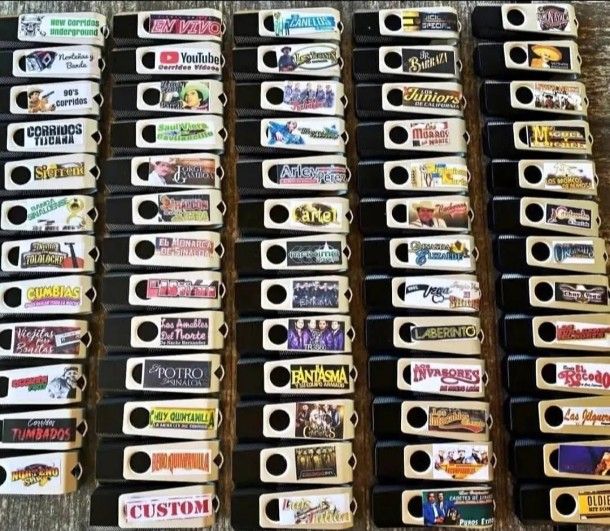 MEMORIAS CON MUSICA LO MAS NUEVOS GENERO BANDA CORRIIDOS RANCHERAS NORTENAS HIP HOP OLDIES HUAPANGOS REGGAETON