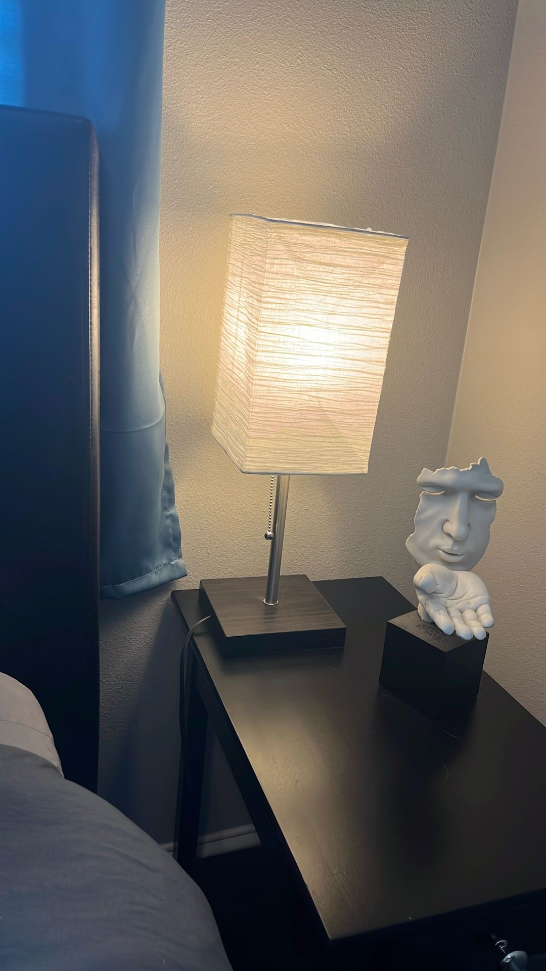 2 IKEA lamps With Bulbs