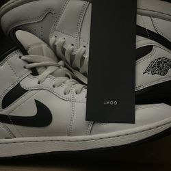 Nike Black And White