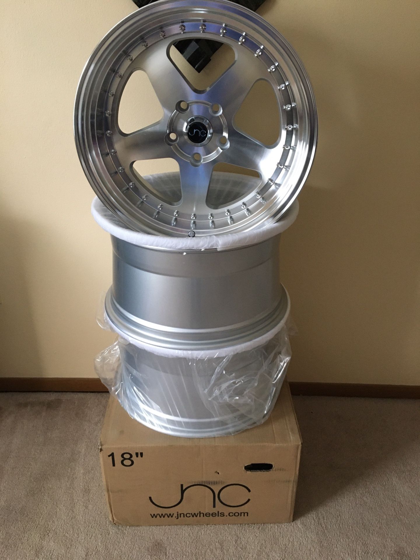 Jnc wheels polished 18x10 5x120 30+ offset BRAND NEW!!