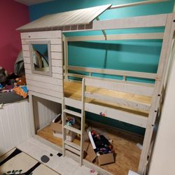 Twin Bunk Bed Cabin Style