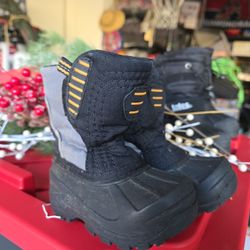 Snow Boots 5c