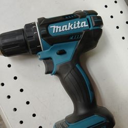 Makita new Drill driver 18v 
