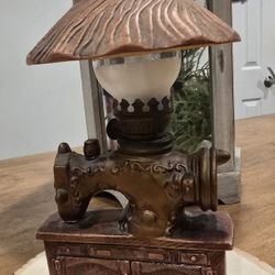 VINTAGE OIL LAMP