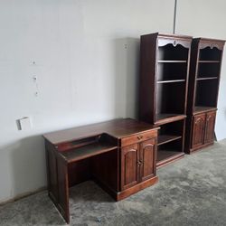 DESK AND BOOKSHELVES