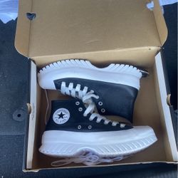 Converse  Size 9