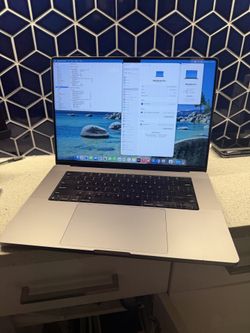 Apple MacBook Pro 16” M2 Pro 16GB Ram 512SSD