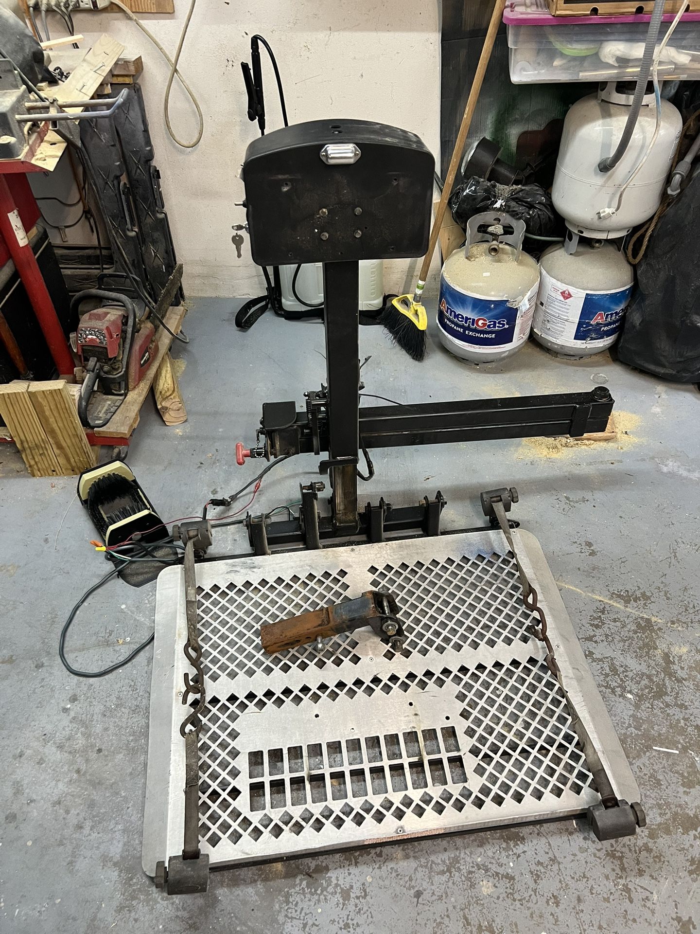hover round carrier