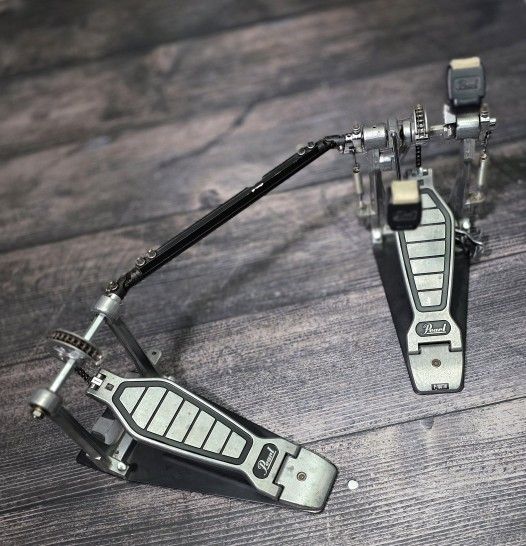 Pearl Double Bass Drum Pedal !!! 🥁 $80 Or Best Offer !!