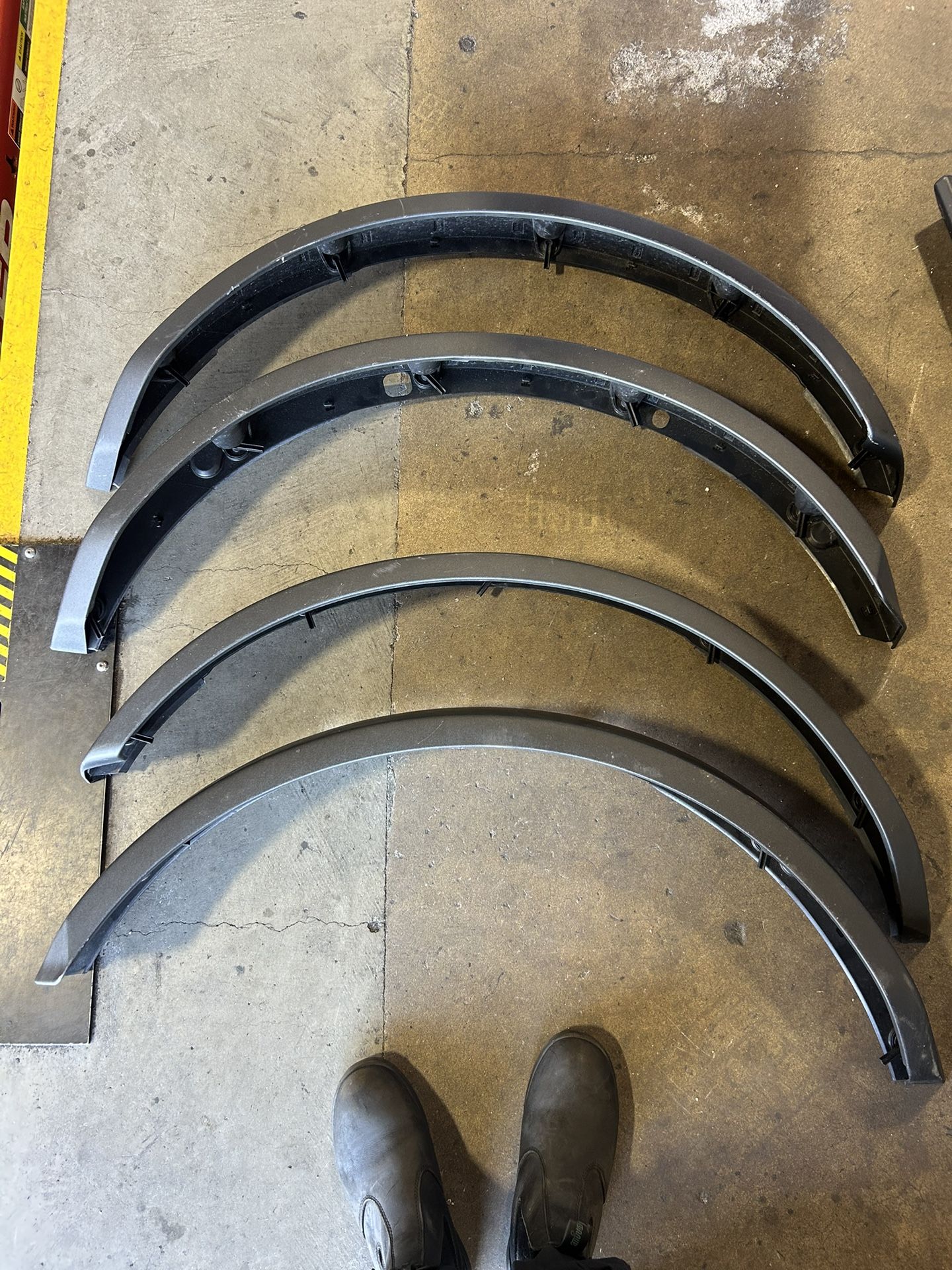 2021-2024 Ford Bronco Front And Rear Fender Flares