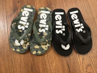 Levi’s Summer Slippers 