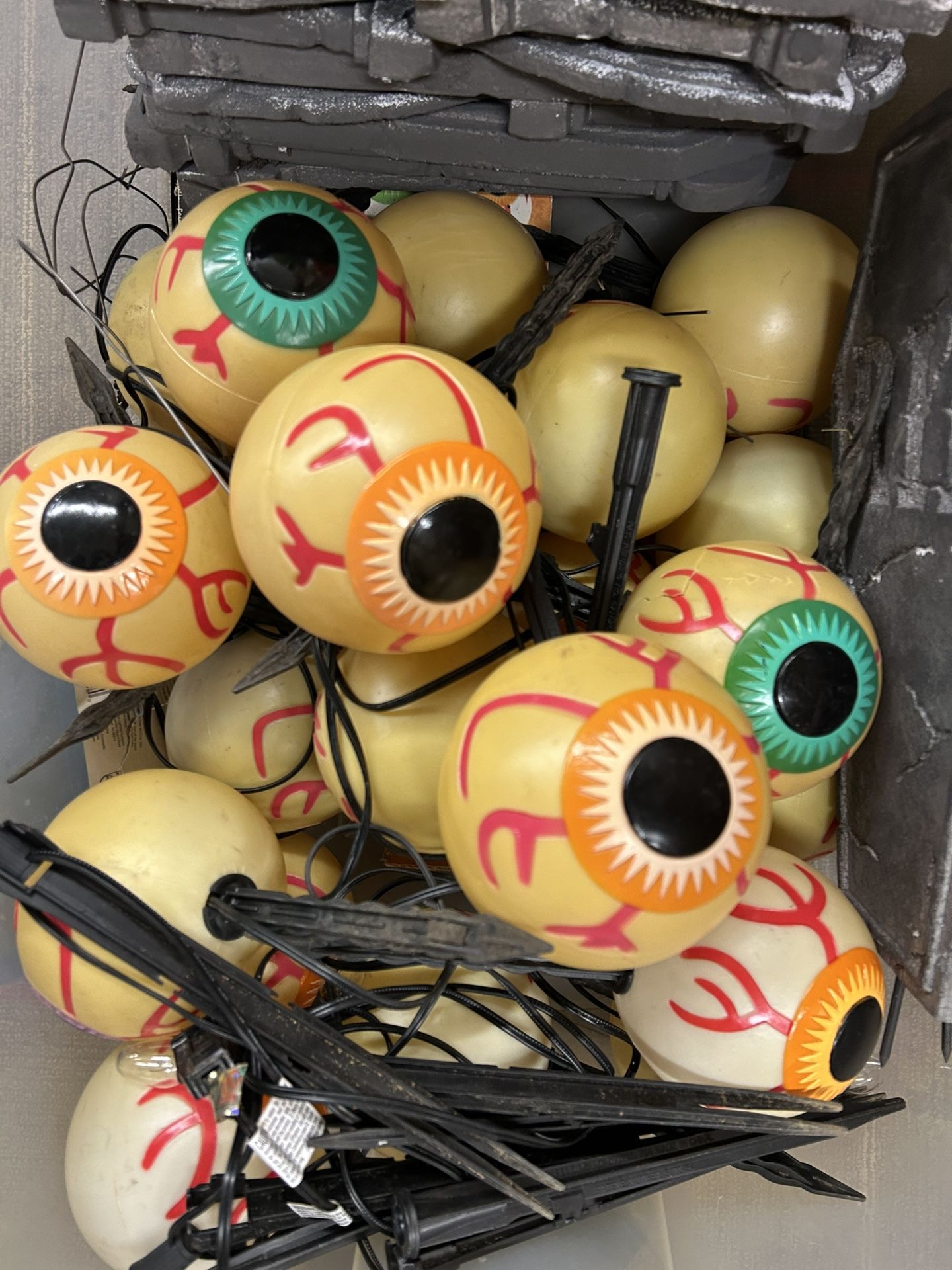 20+ Vintage Halloween Eyeball Yard Stake Lights Bundle