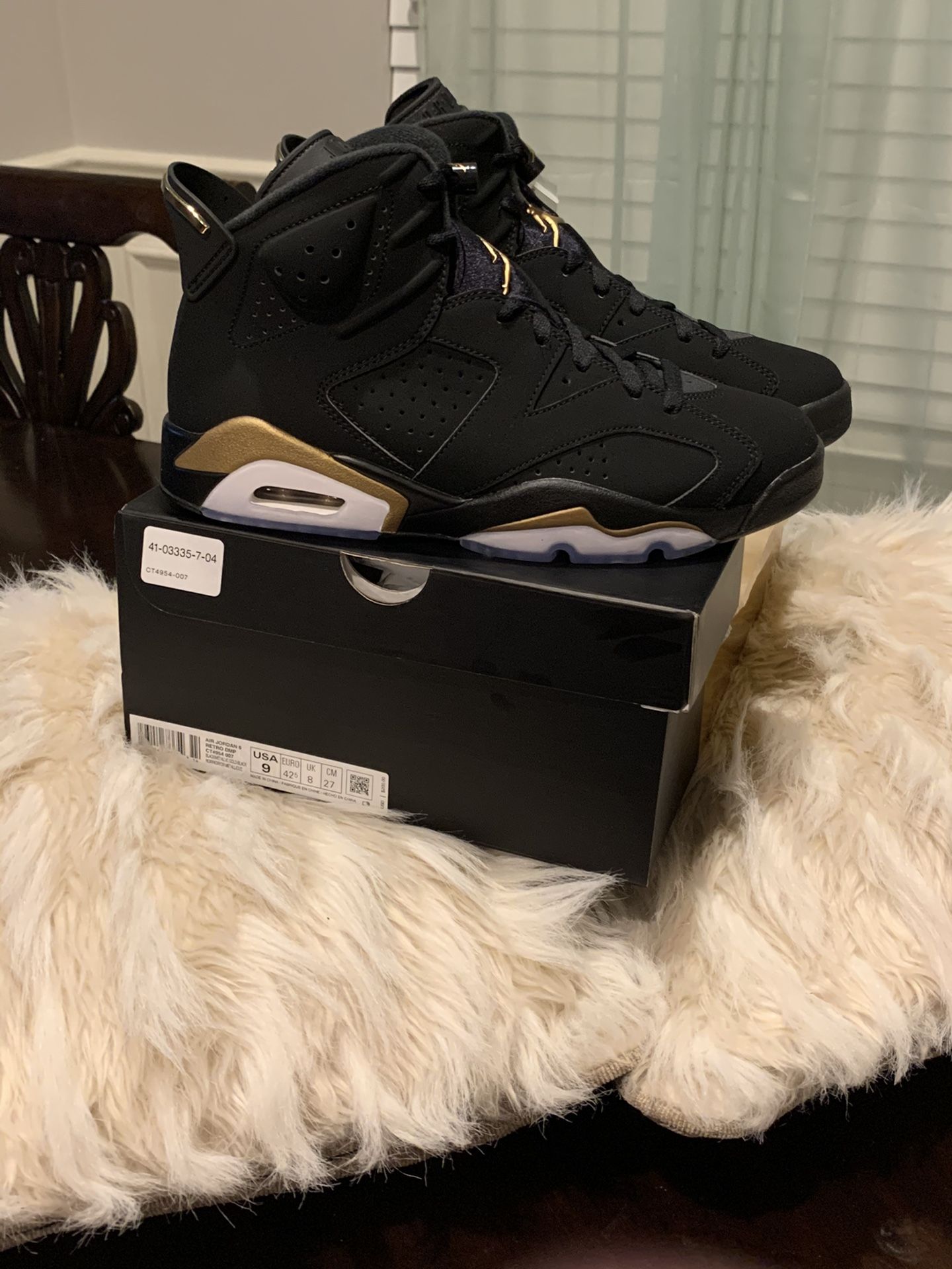 Jordan 6 DMP brand new W/ box. Size 9