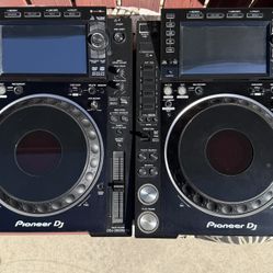 CDJ 2000s NXS2