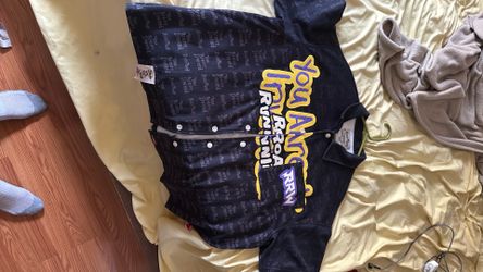 Hyde Park button up