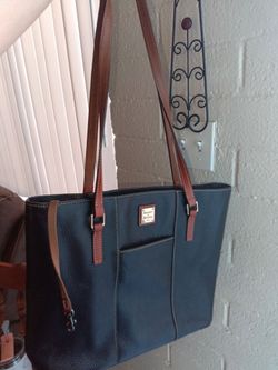 Dooney & Burch