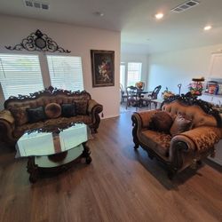 Stunning Living Room Set! 3 Piece