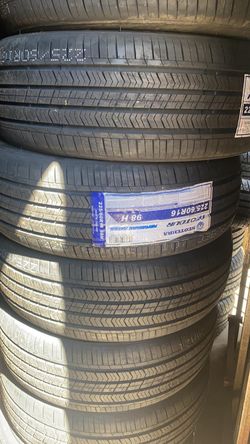 225 60 16 Brand New Set of Tires