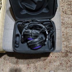 Bluetooth Earphones/Speakers 