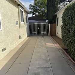Burbank Garage Sale 10/11!