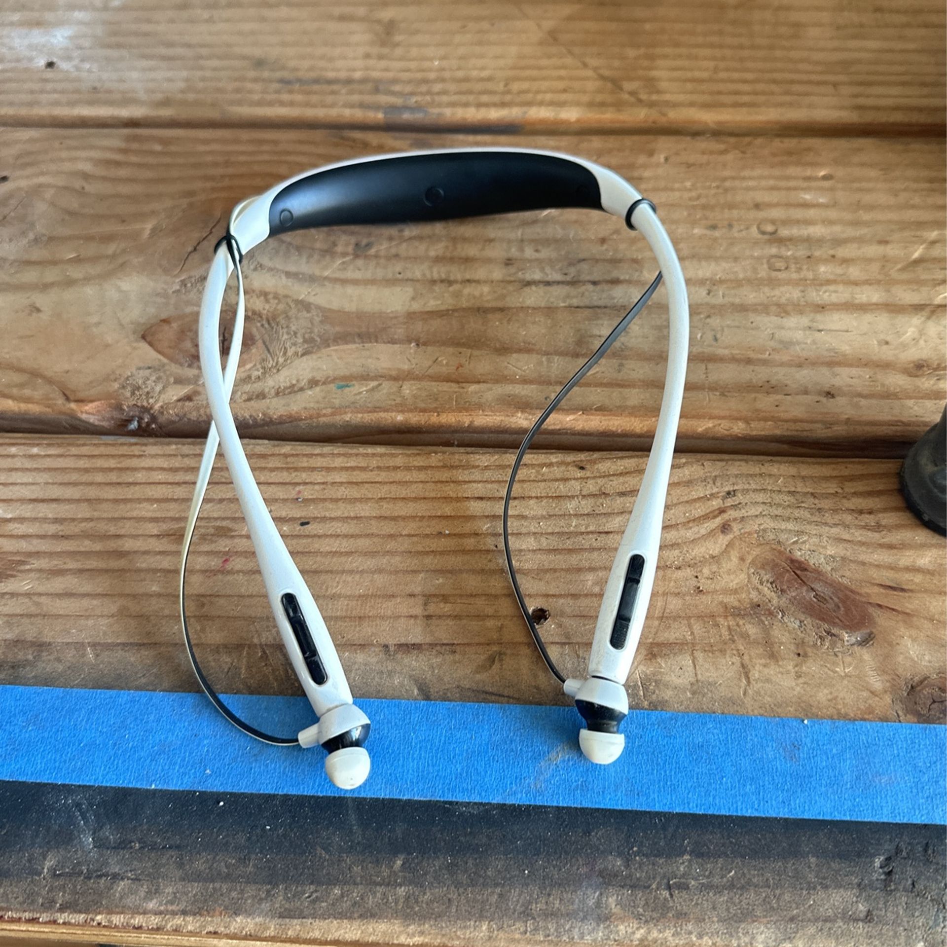 Motorola Around Neck Earbuds