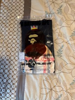 A Bathing Bp Graphic T-Shirt Size small men’s read description👇