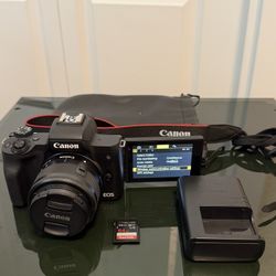 Canon EOS M50 Mirrorless Vlogging Camera Kit With EF-M 15-45mm Lens 