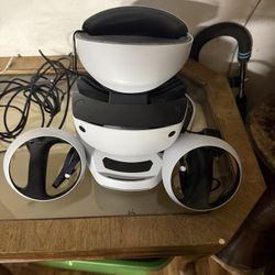 PSVR 2 W/Charging Station 