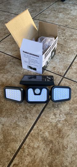 Solar security lights/ motion sensor , new