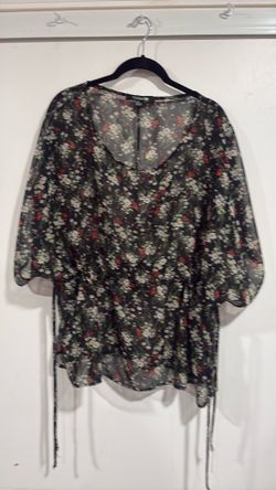 Forever 21 Large blouse