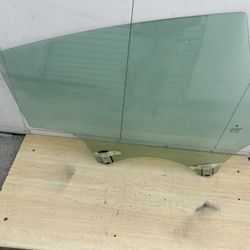 Tesla Model 3 Rear Door Window Glass Right HR 2017 - 2019 - 2023 Used OEM