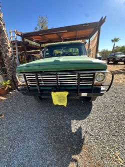 Vintage 1(contact info removed) Ford F250 Cattle guard