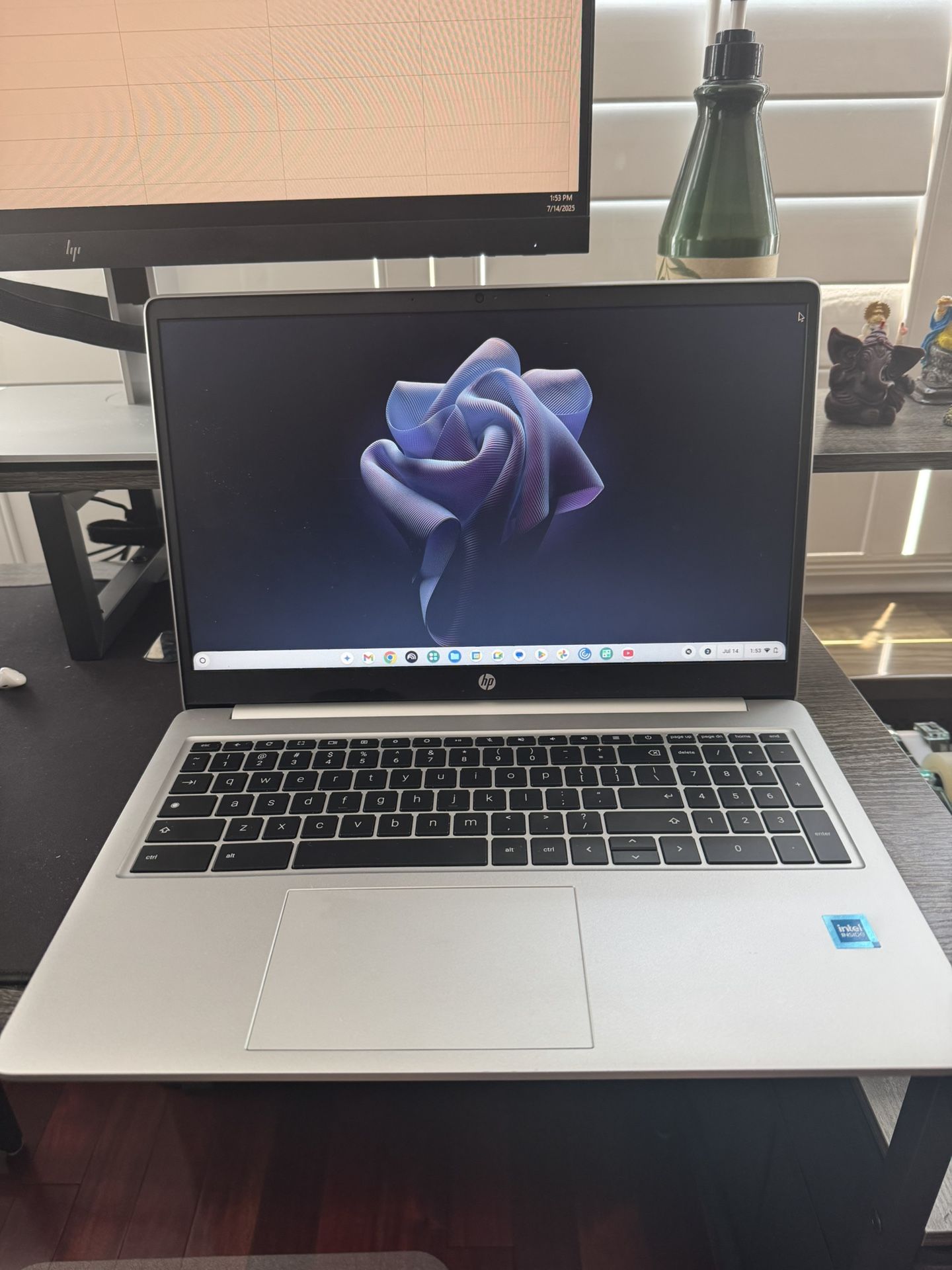 HP Chromebook 15.6" Laptop - 15at-na000