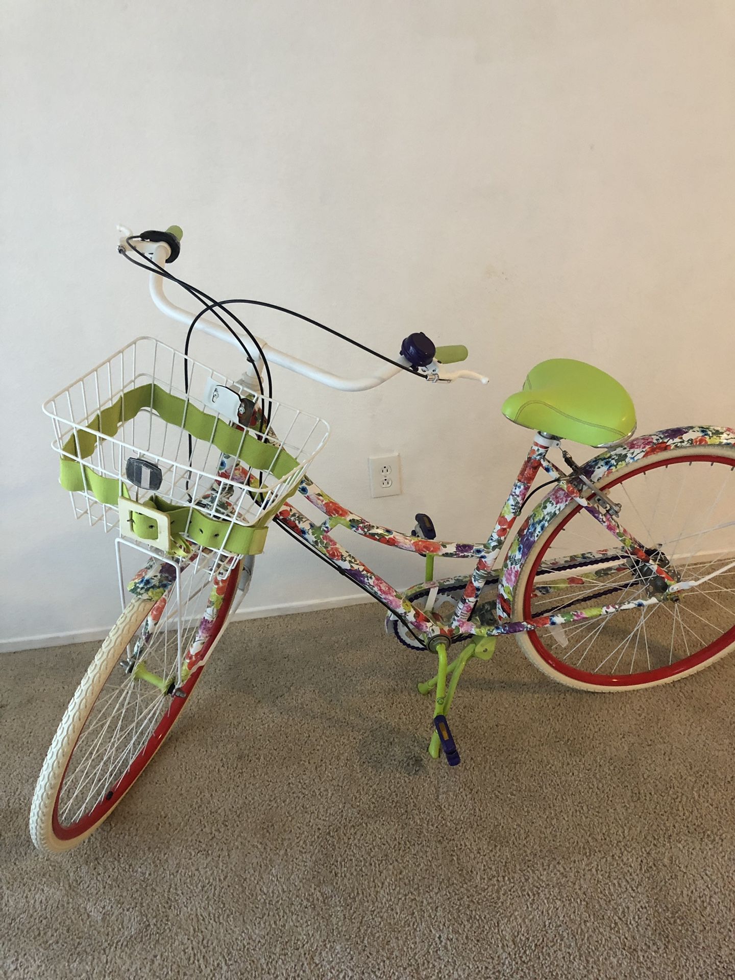 Alice and Olivia cruiser bike for Sale in San Diego CA OfferUp