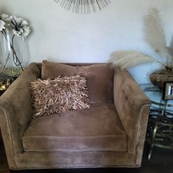 Beige over Size chair