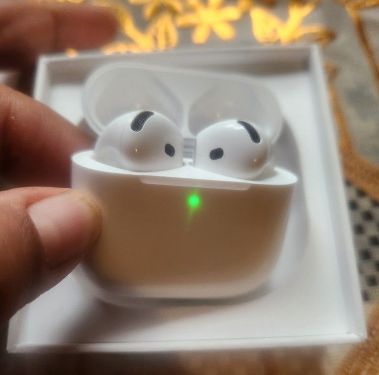 Airpods 4