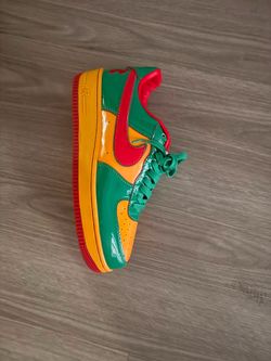 Nike Air Force 1 Low.