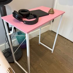 Small pink Desk