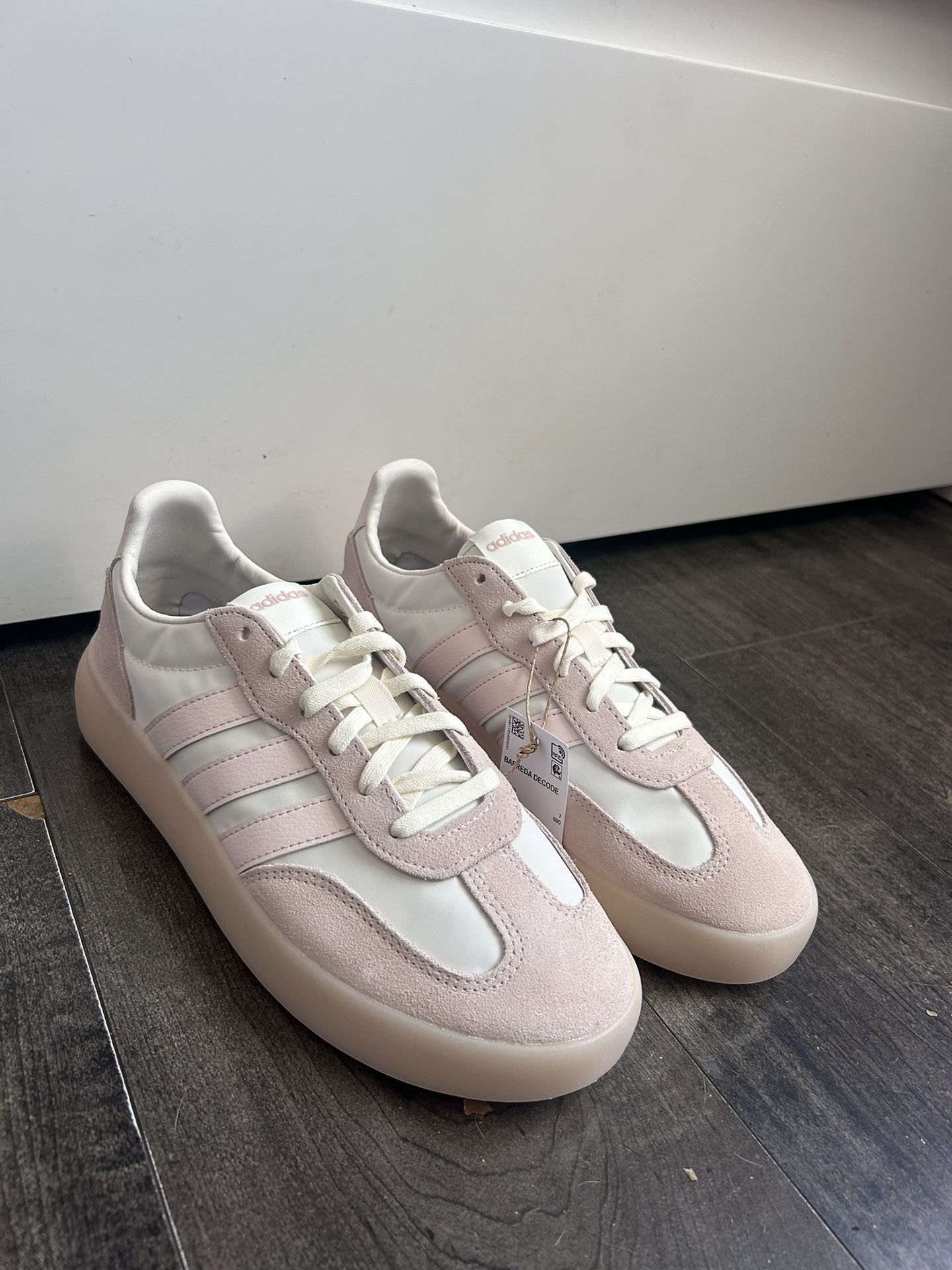 Adidas Women’s Shoes 8.5